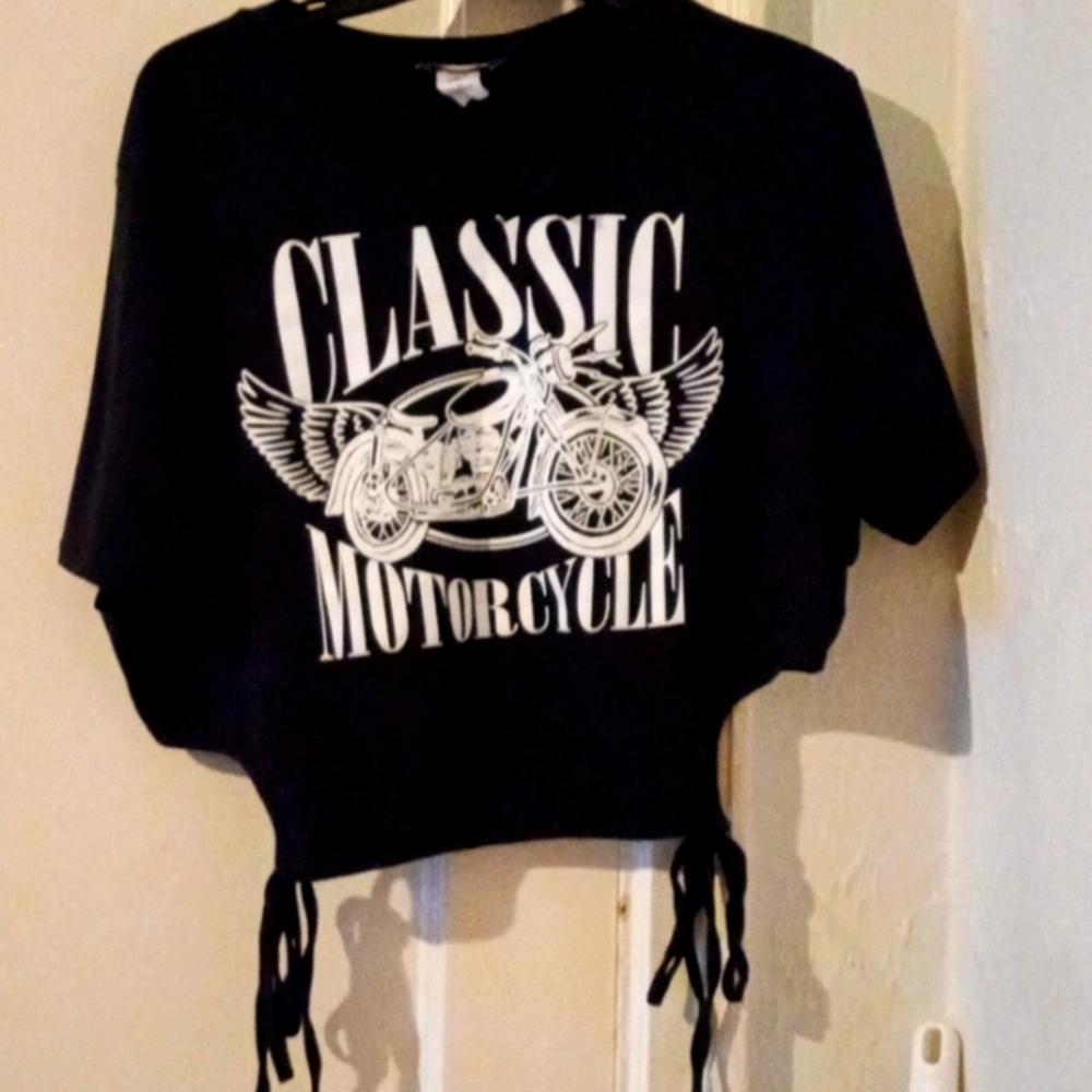 Tee shirt